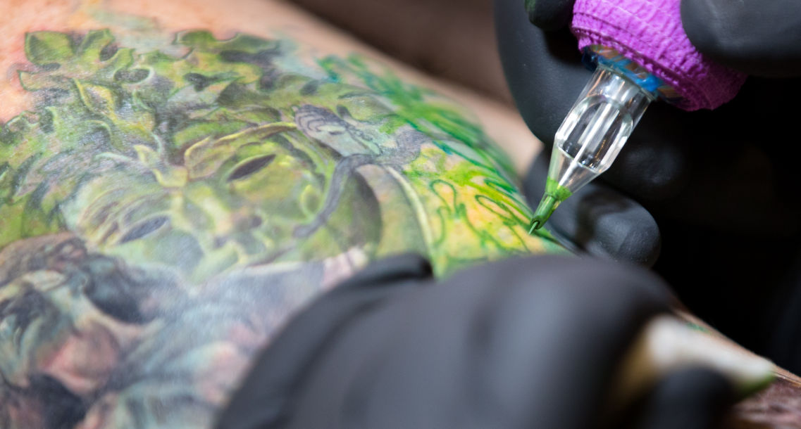 Thousands of colorful characters convene for Midwest Tattoo Convention